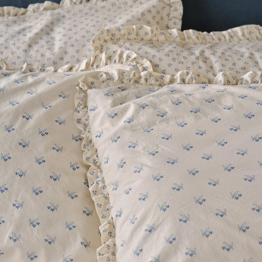 Blue Floral Cotton Pillowcase Pair Style 2