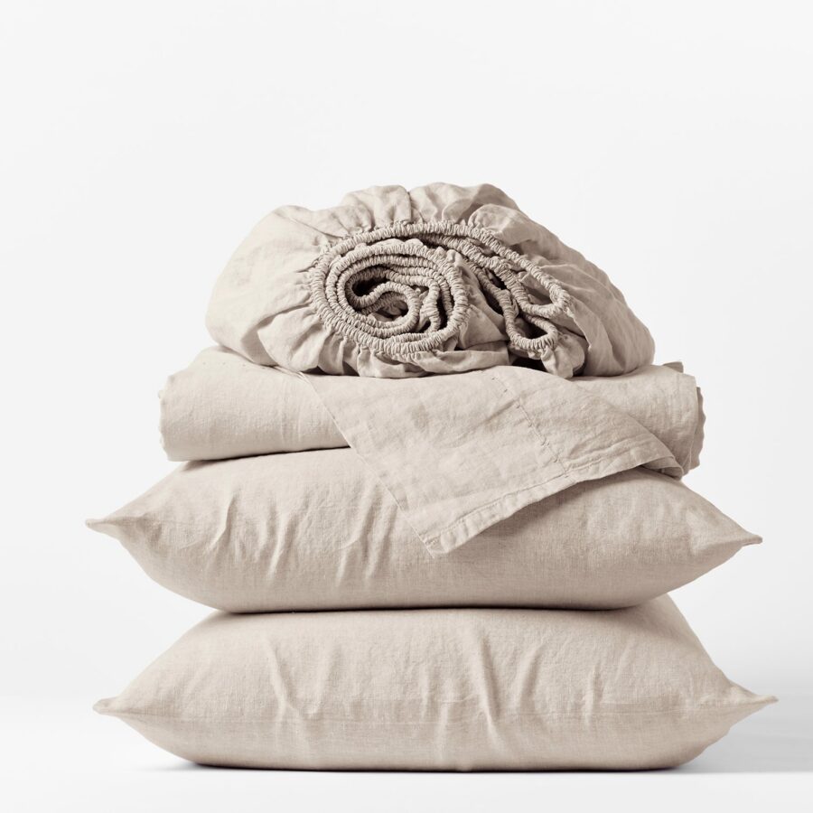 Natural Relaxed Linen Bedding Sheet Set for Everyday Comfort