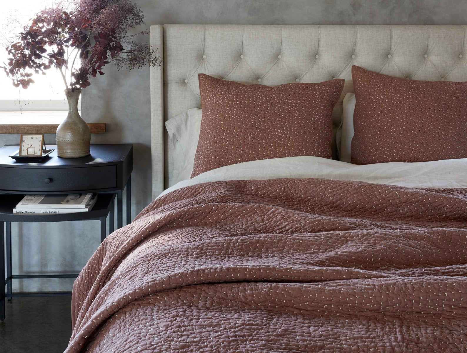 Pebble Handstitched Textile Quilt Set for Everyday Comfort - Image 11