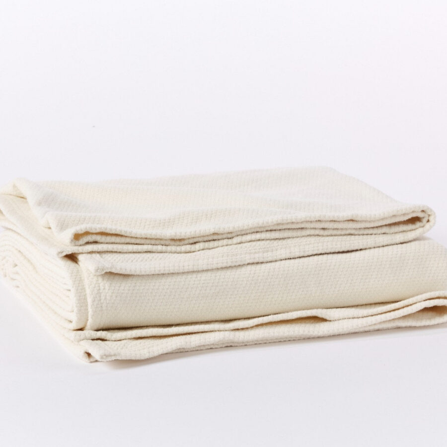 Natural Washable Wool Bed Blanket for Everyday Comfort